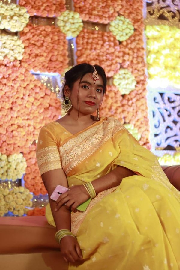 Comment porter des bijoux en laiton pour une soirée formelle tout en restant tendance?